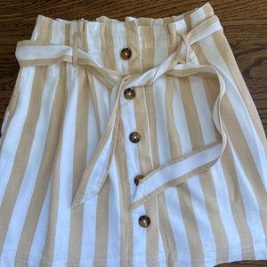 Cute Hollister Mini Skirt - New with tags